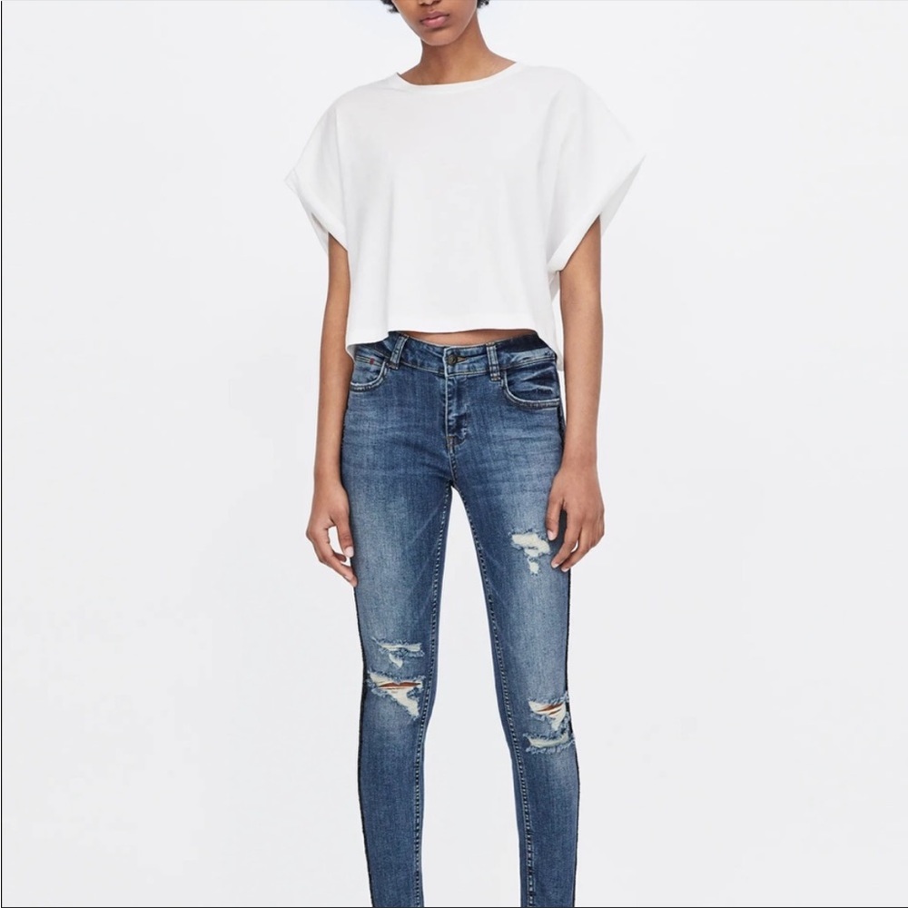 NWT Zara Mid Rise Skinny Pinstripe Black Beaded Distressed Jeans - Size 2